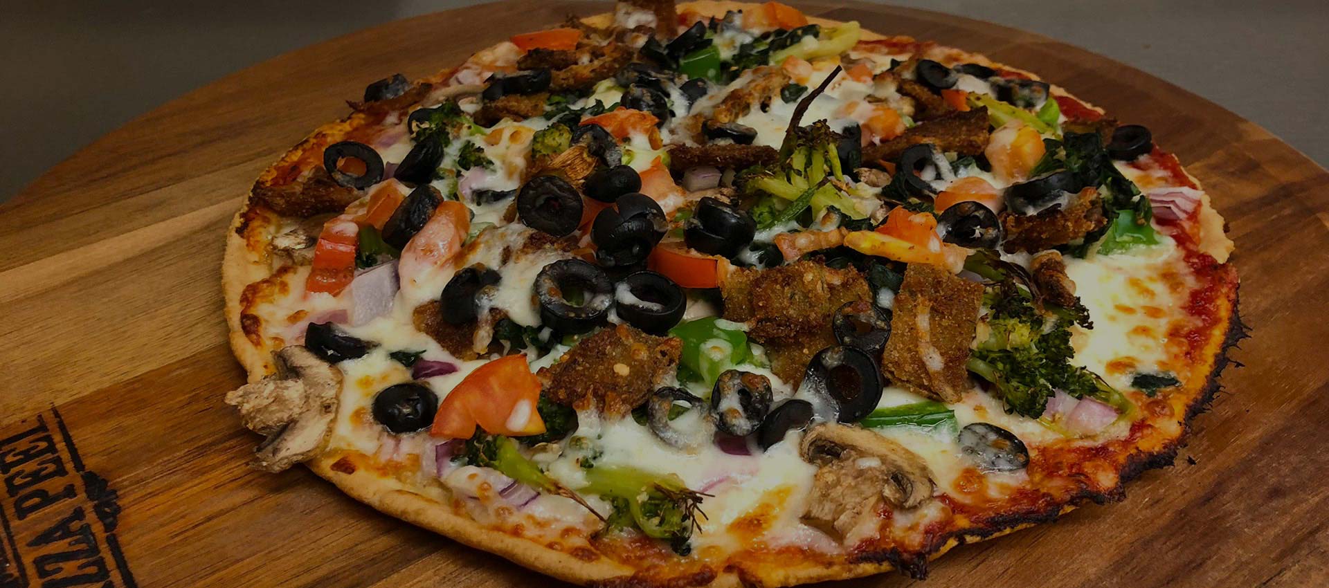 Order Pizza Online with meat and veggies in Pembroke Pines